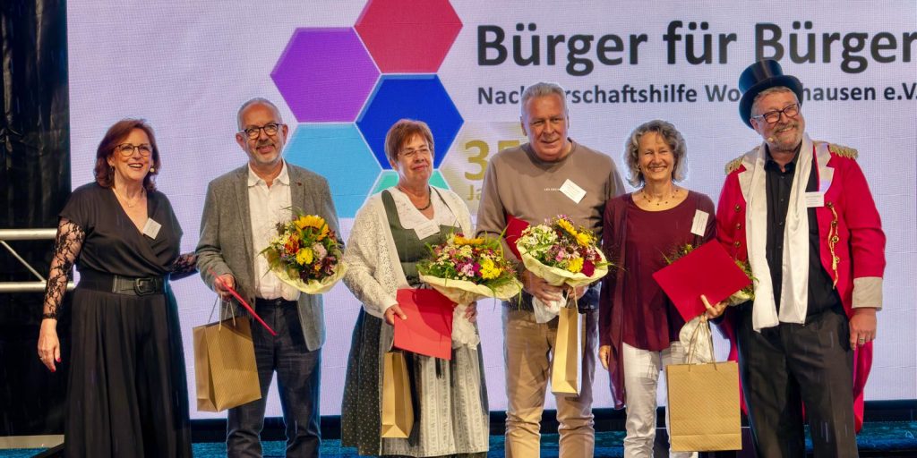 Die Eröffnungsrede vom 1. Bürgermeister, ein Film von Sigi Menzel über unseren Verein und eine tolle, humorvolle Performance unseres Schirmherren Josef Brustmann - das war das Rahmenprogramm unserer Jubiläumsfeier. Mehr Impressionen folgen bald!